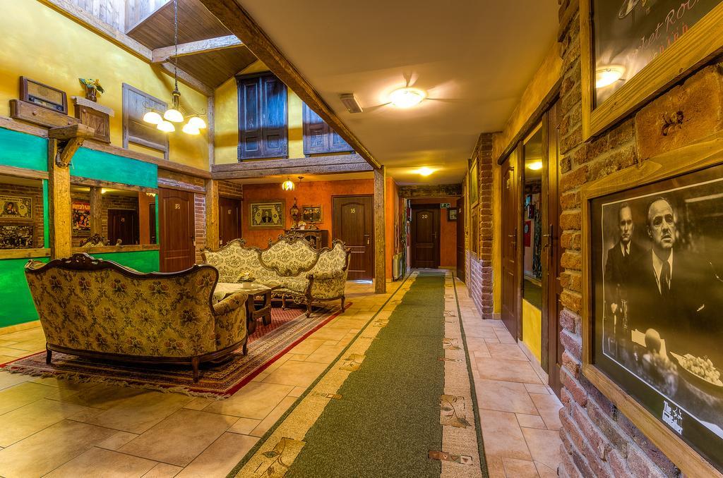 Hotel Restauracja Jas Wedrowniczek Rymanów 외부 사진