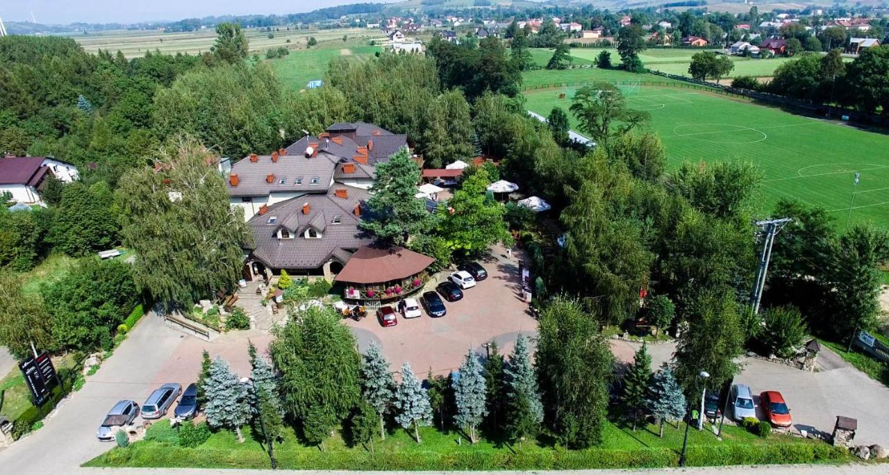 Hotel Restauracja Jas Wedrowniczek Rymanów 외부 사진